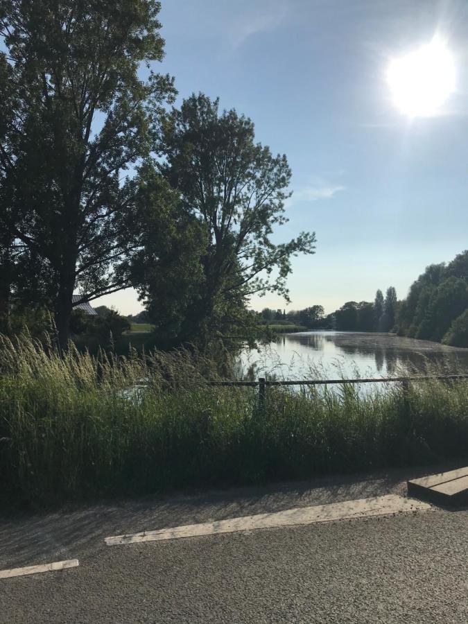 Leuk Vakantiewoning Dijk Woning Met 3 Slaapkamers Dicht Bij De Belgische Grensen Westdorpe Exterior foto
